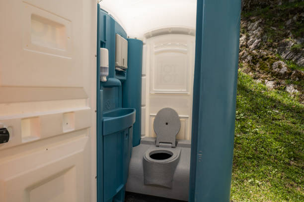 Best Luxury portable toilet rental  in Bismarck, ND